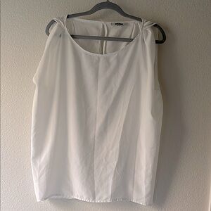 (3 for $19) Elegant White Sleeveless Top. Size 8